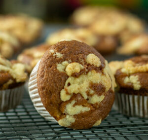 Bakery style apple muffins