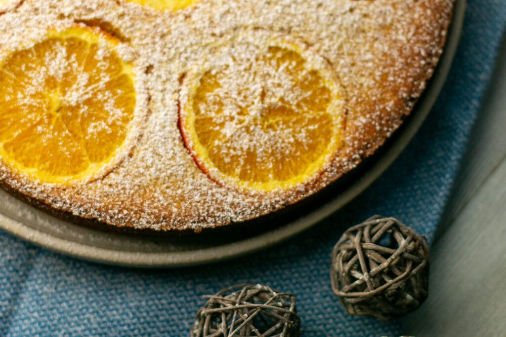 Sicilian orange cake with powdered sugar